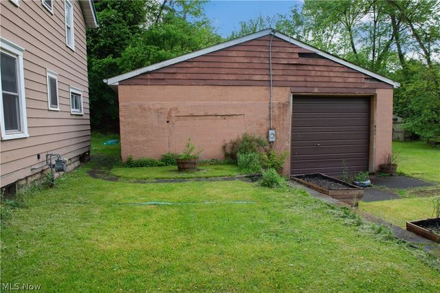 804 Hollywood Avenue, East Liverpool, OH 43920
