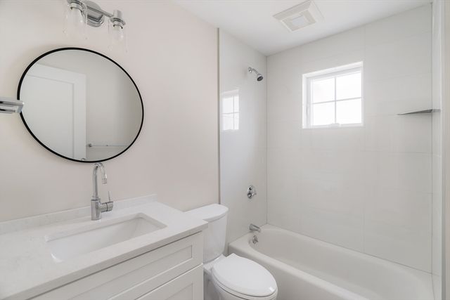 121 Fayette B, Quincy, MA 02170