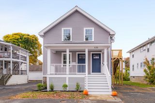 121 Fayette B, Quincy, MA 02170