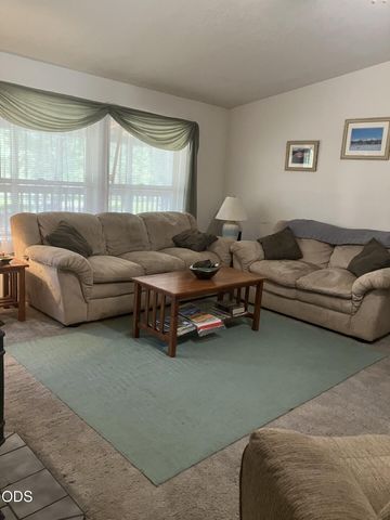 16985 Whittier Drive, Bend, OR 97707