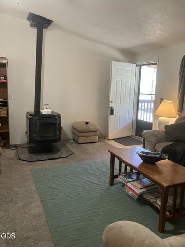 16985 Whittier Drive, Bend, OR 97707