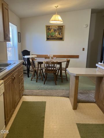 16985 Whittier Drive, Bend, OR 97707