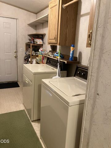 16985 Whittier Drive, Bend, OR 97707