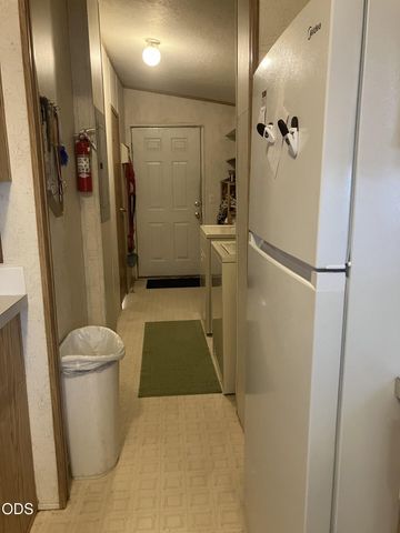 16985 Whittier Drive, Bend, OR 97707