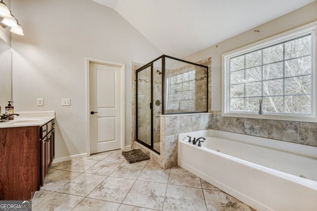 3613 Lake Estates Way, Atlanta, GA 30349