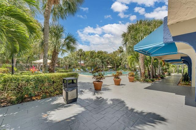 4550 NW 9th Street 106E, Miami, FL 33126