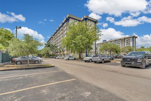 4550 NW 9th Street 106E, Miami, FL 33126