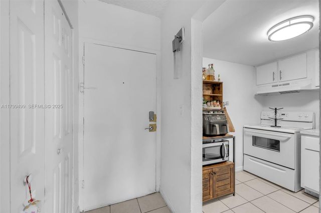 4550 NW 9th Street 106E, Miami, FL 33126