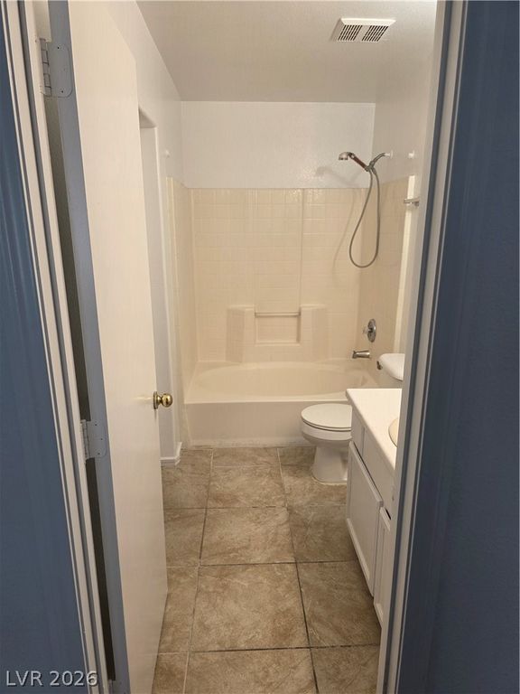 Image 10 of property listing at 10026 Crisp Clover Street, Las Vegas, NV 89183