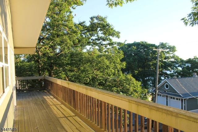 29 Elba Ave, Hopatcong Boro, NJ 07843