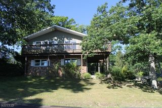 29 Elba Ave, Hopatcong Boro, NJ 07843