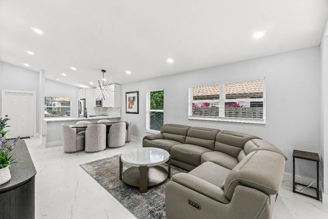 8137 Windgate Drive, Boca Raton, FL 33496