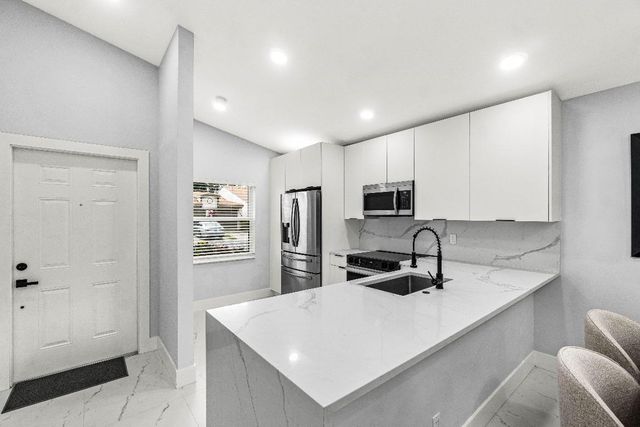 8137 Windgate Drive, Boca Raton, FL 33496