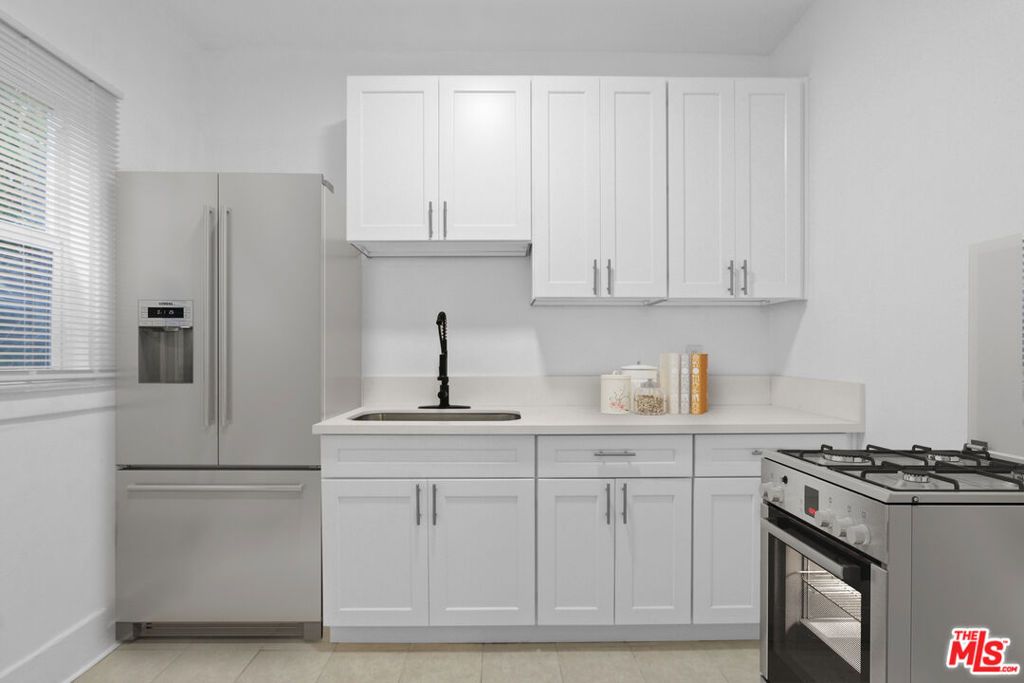 1344 W 4th Street, Los Angeles, CA 90017 — photo 2