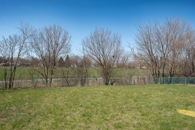 22604 Lakeshore Drive, Richton Park, IL 60471