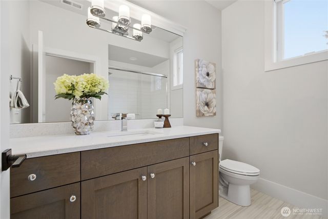 23623 SE 35th Court, Sammamish, WA 98029