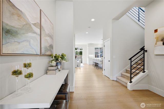 23623 SE 35th Court, Sammamish, WA 98029