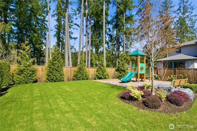23623 SE 35th Court, Sammamish, WA 98029