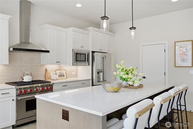 23623 SE 35th Court, Sammamish, WA 98029