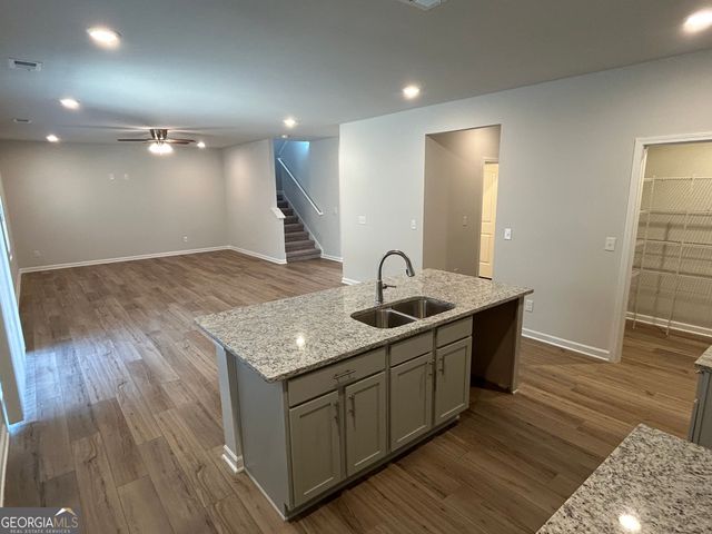11 Meadowview Circle, Cartersville, GA 30121