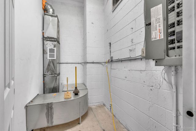 20500 W Warren, Detroit, MI 48228