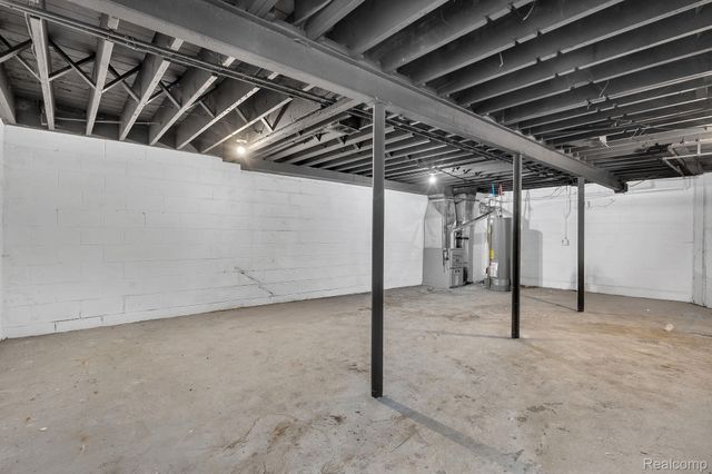 20500 W Warren, Detroit, MI 48228