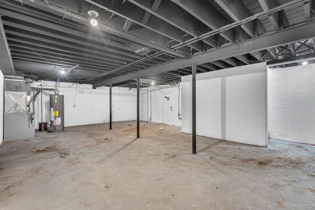 20500 W Warren, Detroit, MI 48228