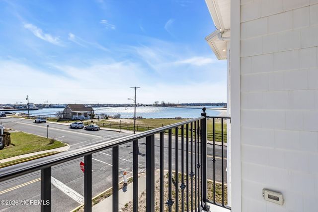 550 Whiting Avenue, Manasquan, NJ 08736
