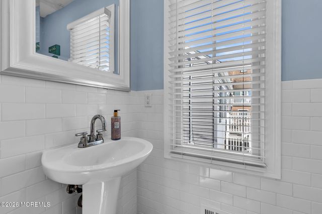 550 Whiting Avenue, Manasquan, NJ 08736