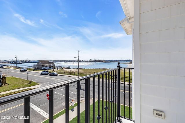 550 Whiting Avenue, Manasquan, NJ 08736
