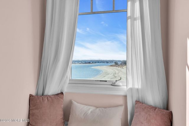 550 Whiting Avenue, Manasquan, NJ 08736