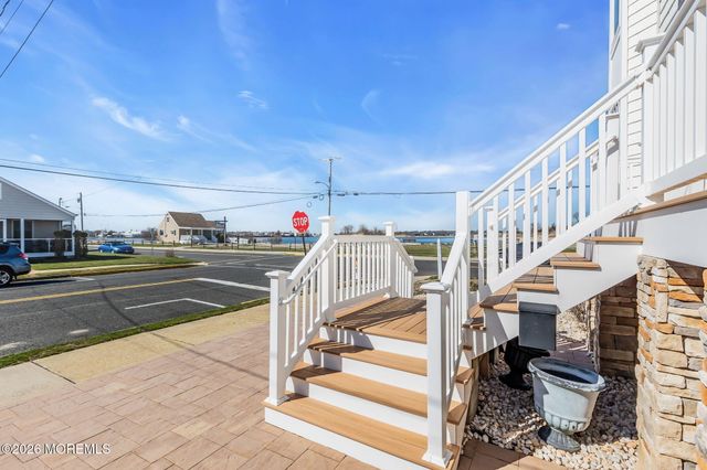 550 Whiting Avenue, Manasquan, NJ 08736