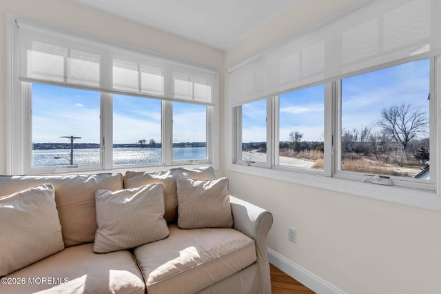 550 Whiting Avenue, Manasquan, NJ 08736