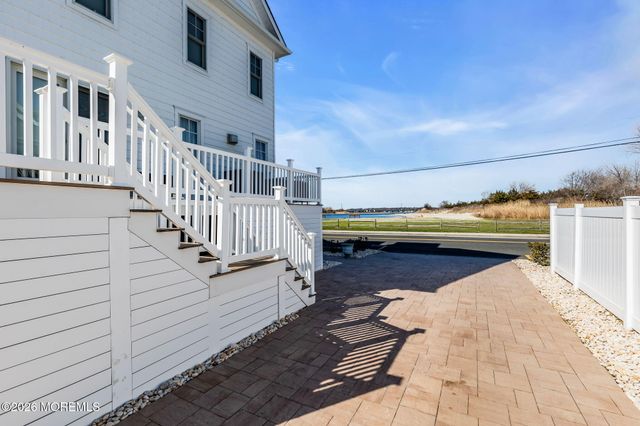 550 Whiting Avenue, Manasquan, NJ 08736