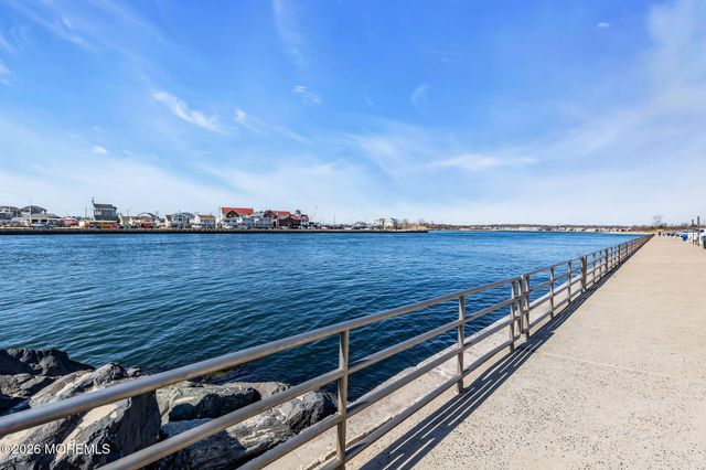550 Whiting Avenue, Manasquan, NJ 08736
