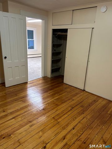 63 Woodbine Street, Naugatuck, CT 06770