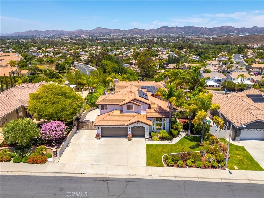 42711 Mountain Shadow Road, Murrieta, CA 92562