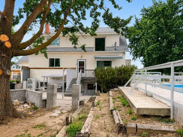 1158 S Powerline Rd, Nampa, ID 83686
