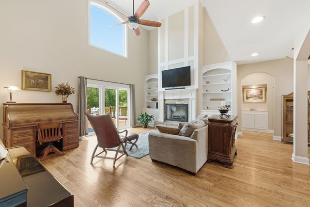 230 Peebles Dr, Smyrna, TN 37167