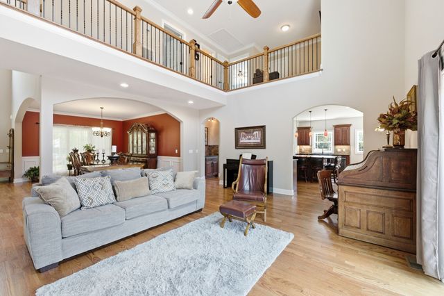 230 Peebles Dr, Smyrna, TN 37167