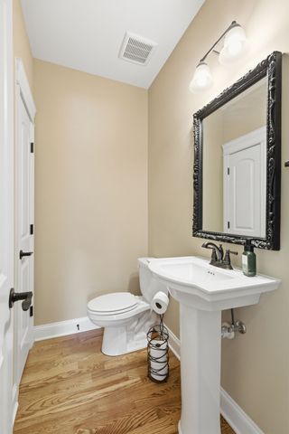 230 Peebles Dr, Smyrna, TN 37167