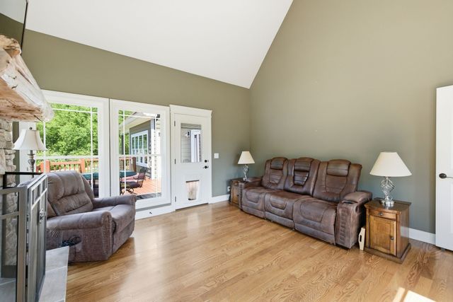 230 Peebles Dr, Smyrna, TN 37167