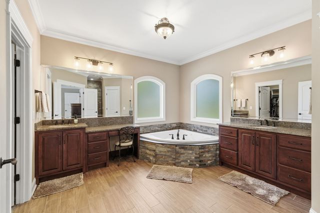 230 Peebles Dr, Smyrna, TN 37167