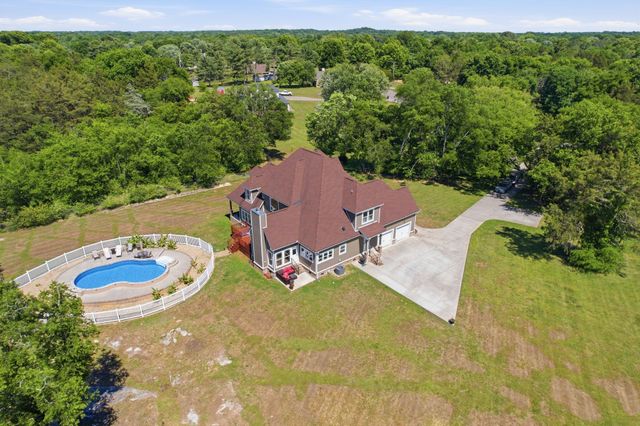 230 Peebles Dr, Smyrna, TN 37167