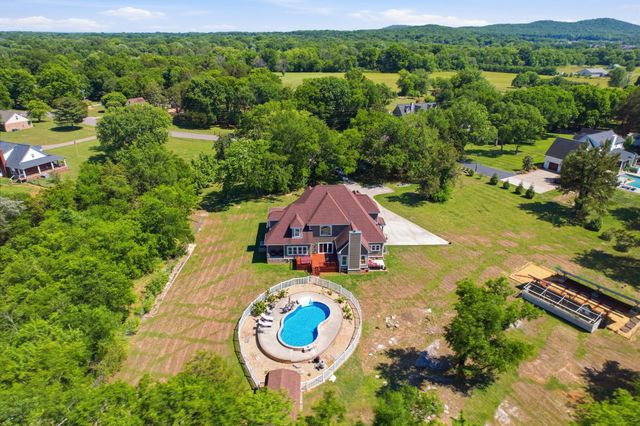 230 Peebles Dr, Smyrna, TN 37167