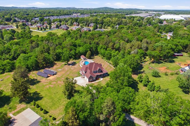 230 Peebles Dr, Smyrna, TN 37167