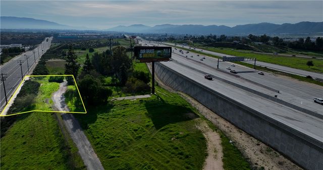 2 Jackson Street, Murrieta, CA 92563