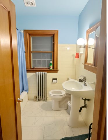 9919 S Charles Street, Chicago, IL 60643