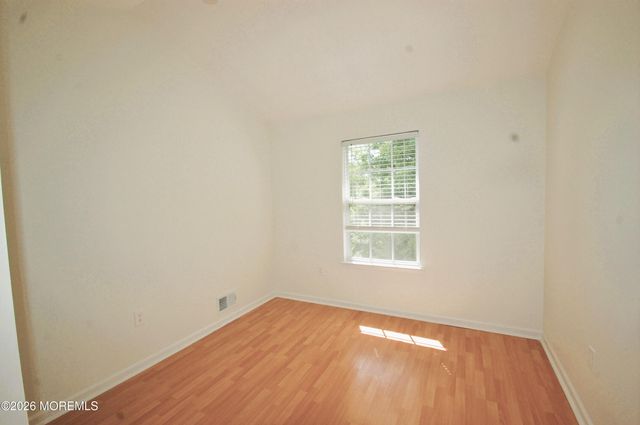 574 Beachway Avenue 7, Keansburg, NJ 07734