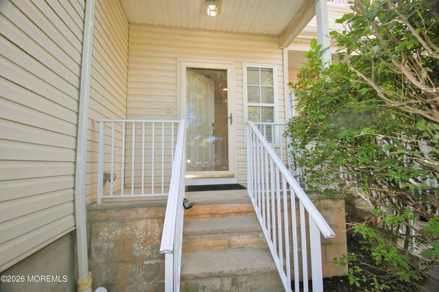 574 Beachway Avenue 7, Keansburg, NJ 07734